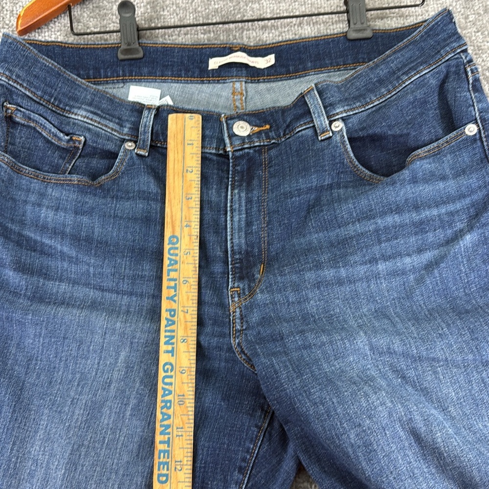 Levis Blue Jean Denim Shorts Classic Bermuda Womens Size 32 Mid Rise - Picture 5 of 10